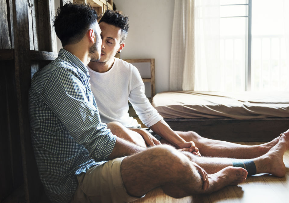 GaysReview4 :: GayDatingCentral